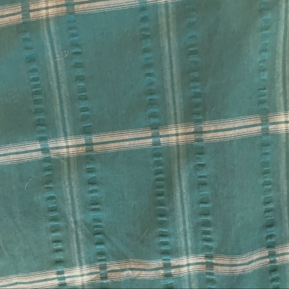 Van Heusen button down shirt - Picture 7 of 8